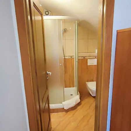 Penava, Private Beach, Pool And 7min To *