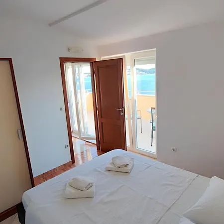 Penava, Private Beach, Pool And 7min To *