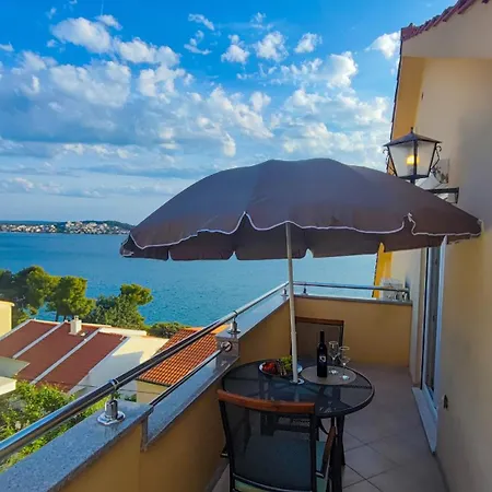 Penava, Private Beach, Pool And 7min To Aparthotel