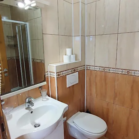 Penava, Private Beach, Pool And 7min To شقة فندقية *