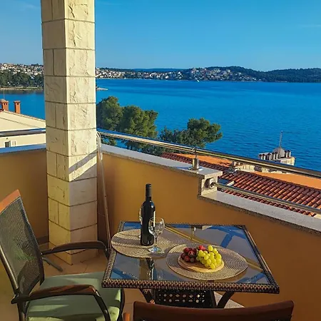 Penava, Private Beach, Pool And 7min To *