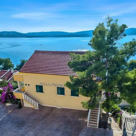 Aparthotel Penava, Private Beach, Pool And 7min To Trogir