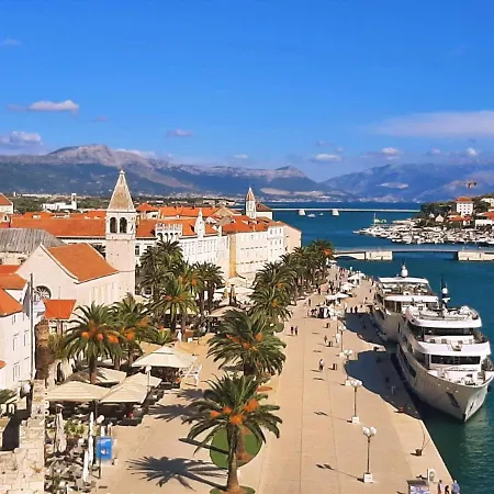 Penava, Private Beach, Pool And 7min To *