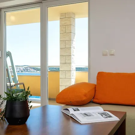 Penava, Private Beach, Pool And 7min To Апарт-готель Трогір