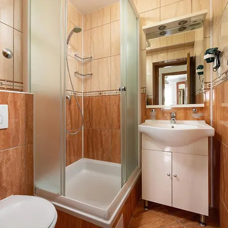 Penava, Private Beach, Pool And 7min To Апарт-готель 3*
