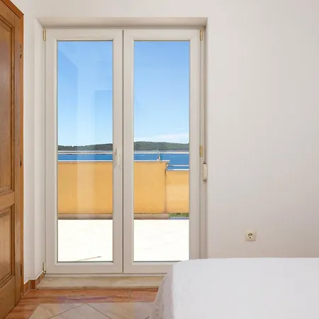 Penava, Private Beach, Pool And 7min To Апарт-готель 3*