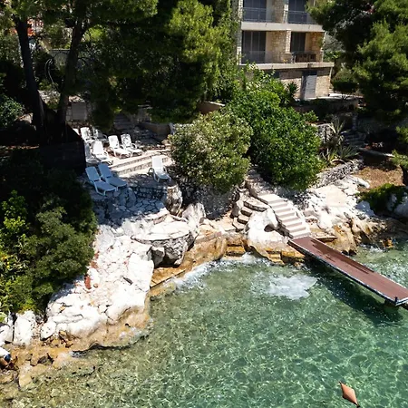 Penava, Private Beach, Pool And 7min To Апарт-готель Трогір